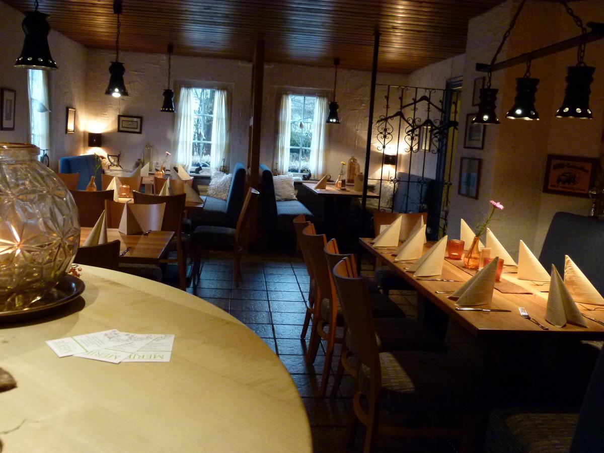 Landgasthof & Hotel "Merje" Kreuztal Buitenkant foto